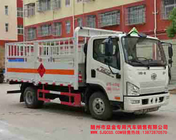 CLW5040TQPC6型氣瓶運(yùn)輸車(chē)